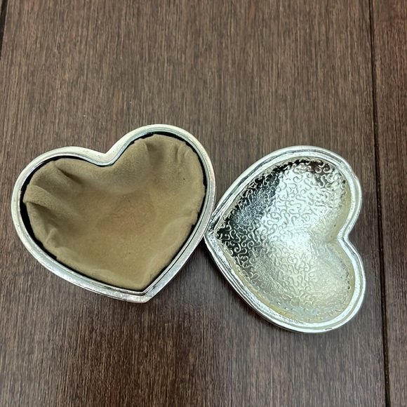 Heart Shaped trinket box - Picture 4 of 4